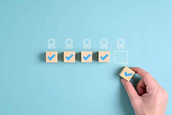 Quelle assurance pour une start-up de technologie propre spécialisée dans l'assainissement de l'eau ?